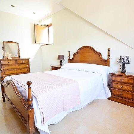 Galihost - Casa Con Precioso Jardin En Vilanova De Arousa 外观 照片