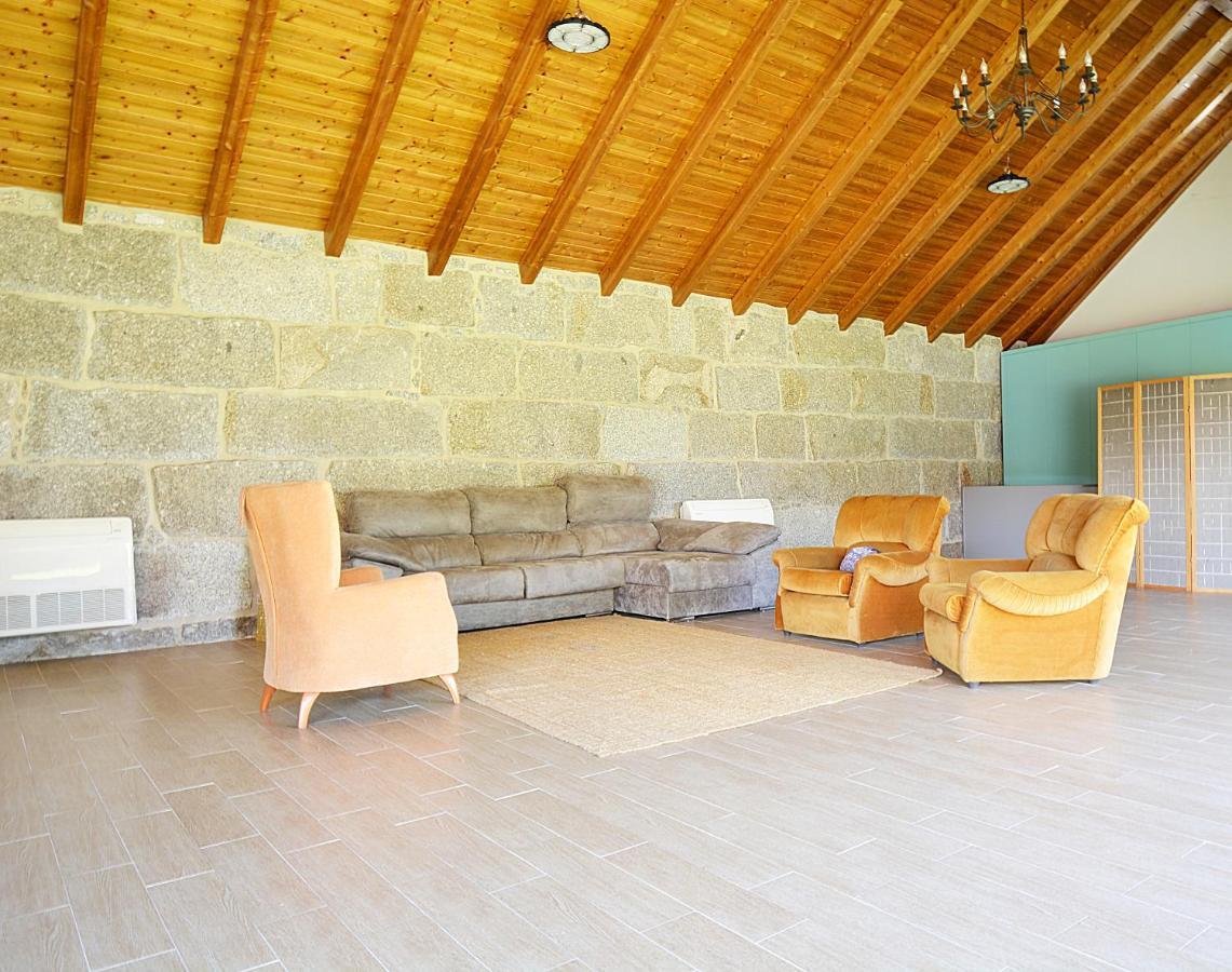 Galihost - Casa Con Precioso Jardin En Vilanova De Arousa 外观 照片