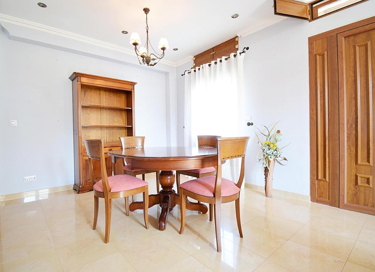 Galihost - Casa Con Precioso Jardin En Vilanova De Arousa 外观 照片